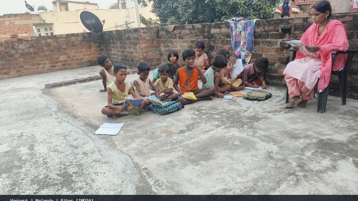 समाज सेवा में युवाओं की सक्रिय भागीदारी: राष्ट्र निर्माण और स्वयंसेवक (Volunteer) बनने का अवसर